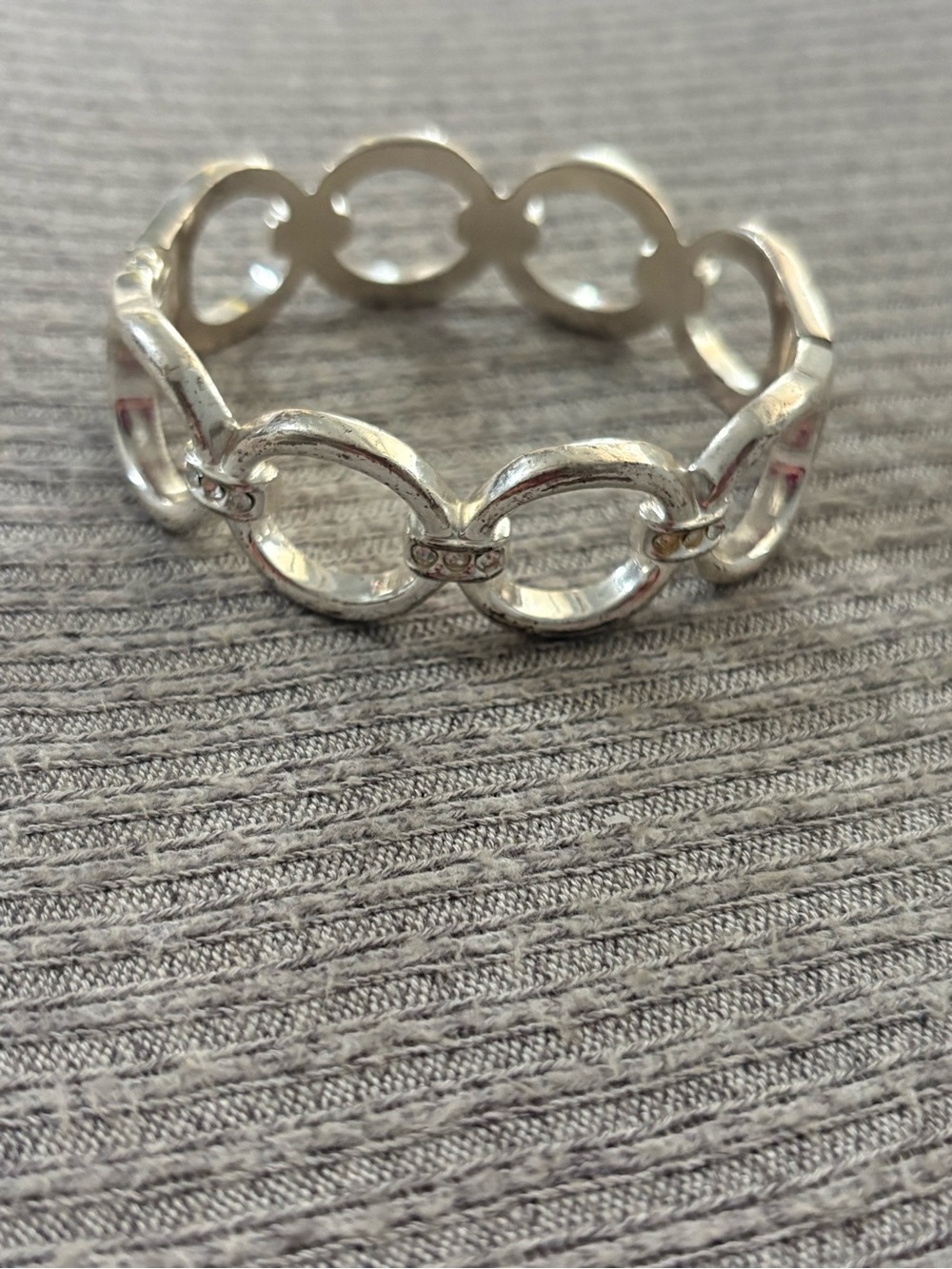 Vintage silver tone rhinestone studded oval link hinge bracelet